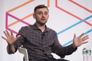 Gary Vaynerchuk reveals best side hustle for young people, weighs in on quiet quitting trend.