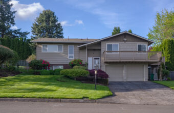 Split level single family home in a nice neigborhood