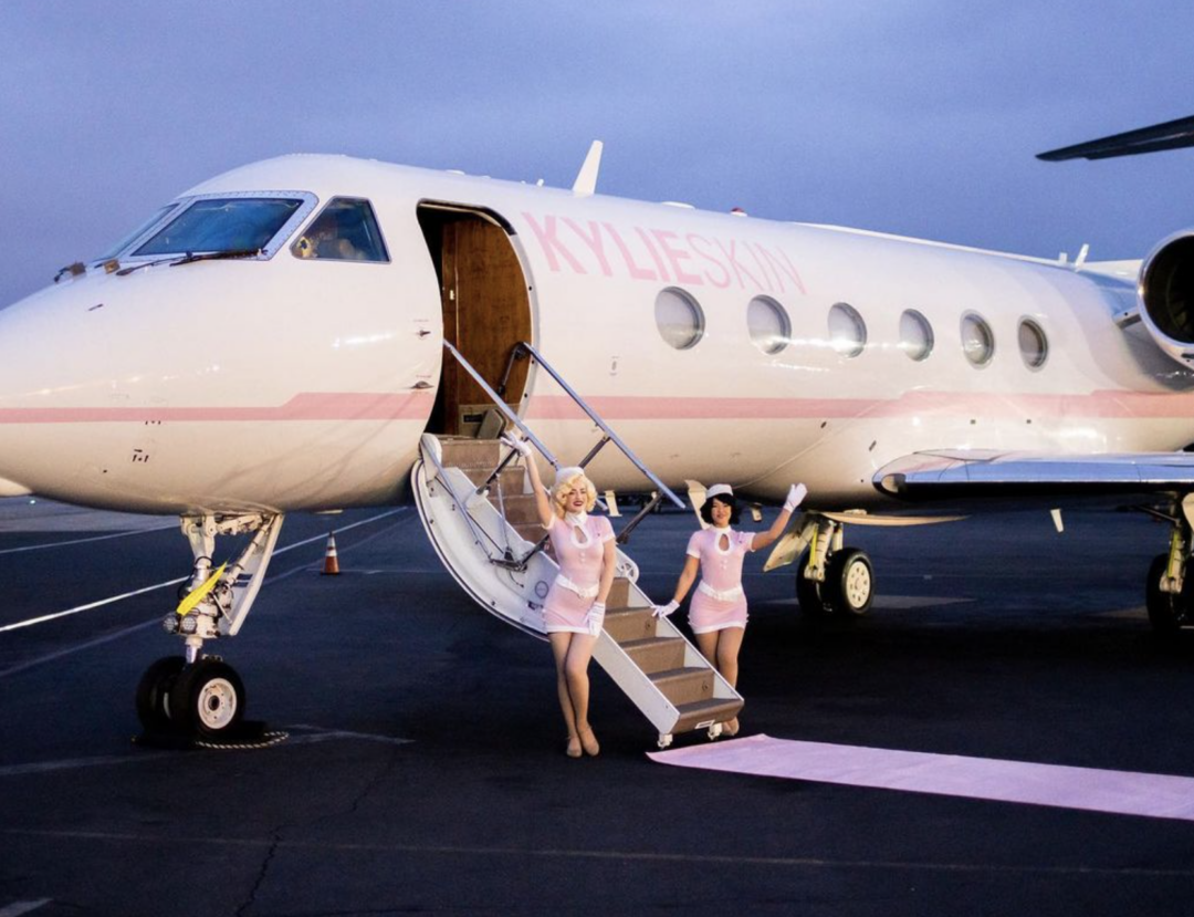 Kylie Jenner jet and staff