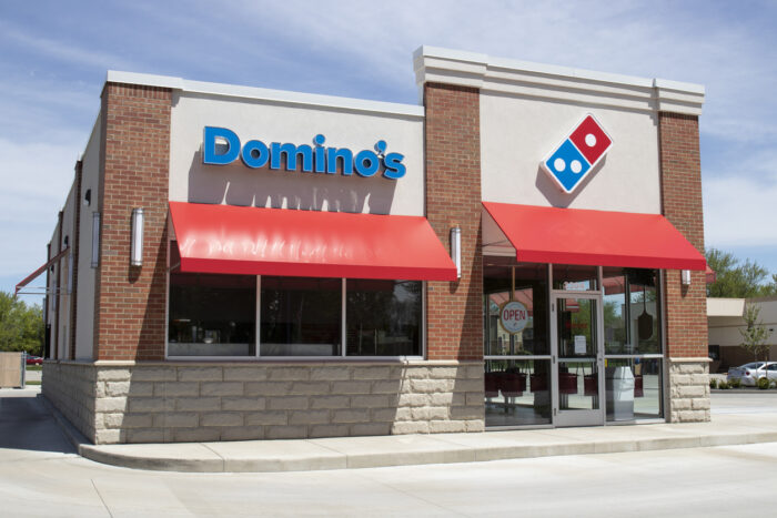 domino's pizza storefront