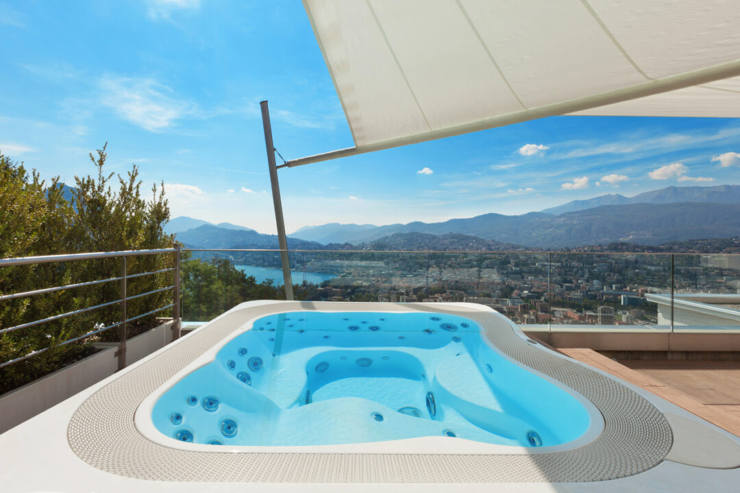 jacuzzi on balcony