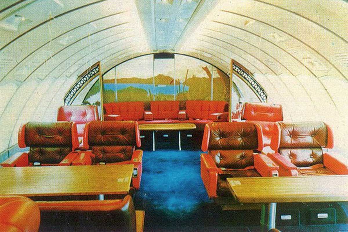 Empty lounge on 1970s flight