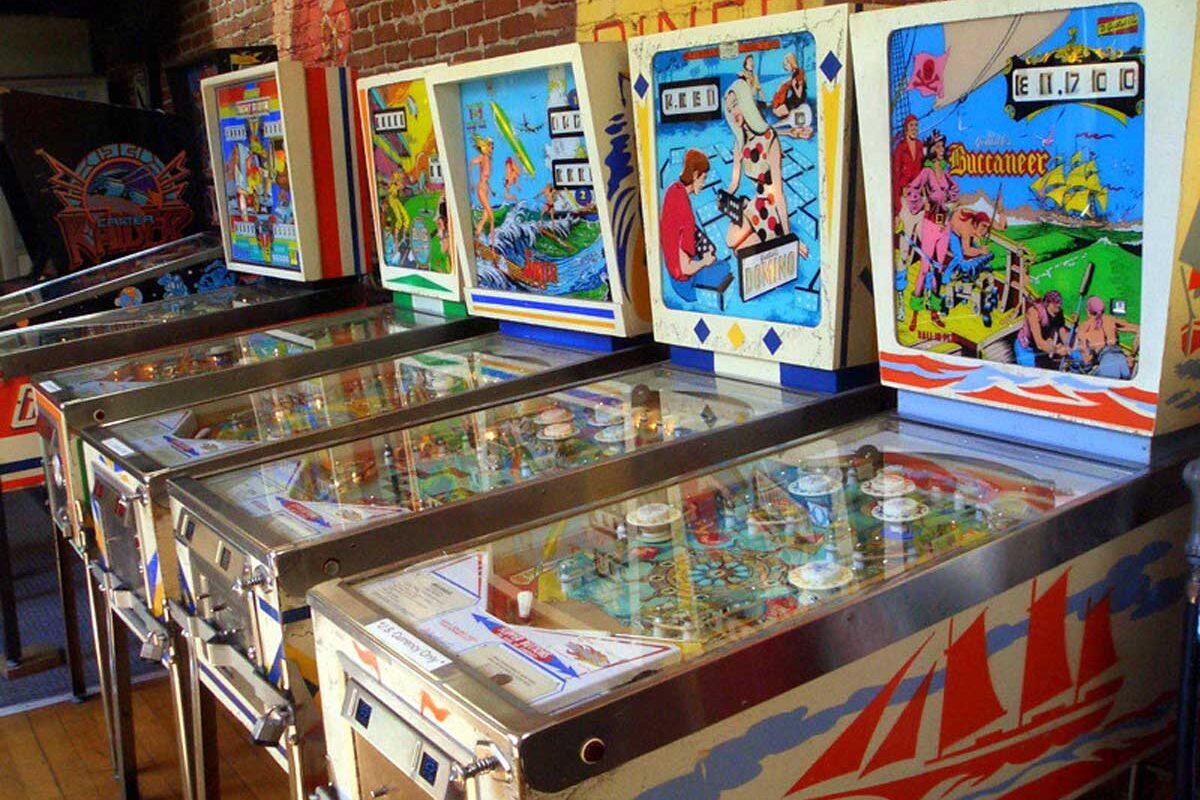 Pinball Collection Image 11 Vintage Pinball Machine That Collectors Value