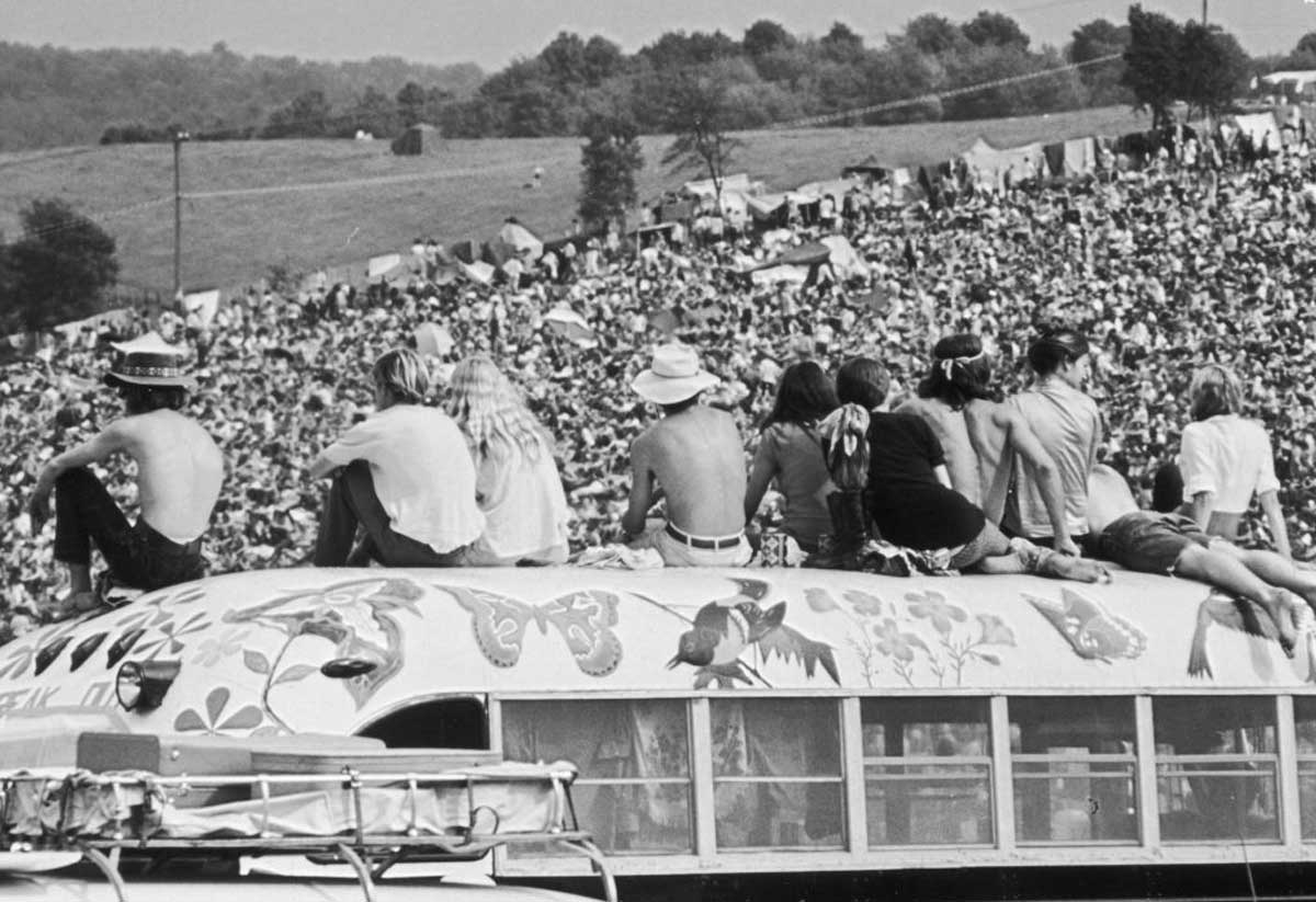19 Vintage Photos From Woodstock '69 - Wealth Gang
