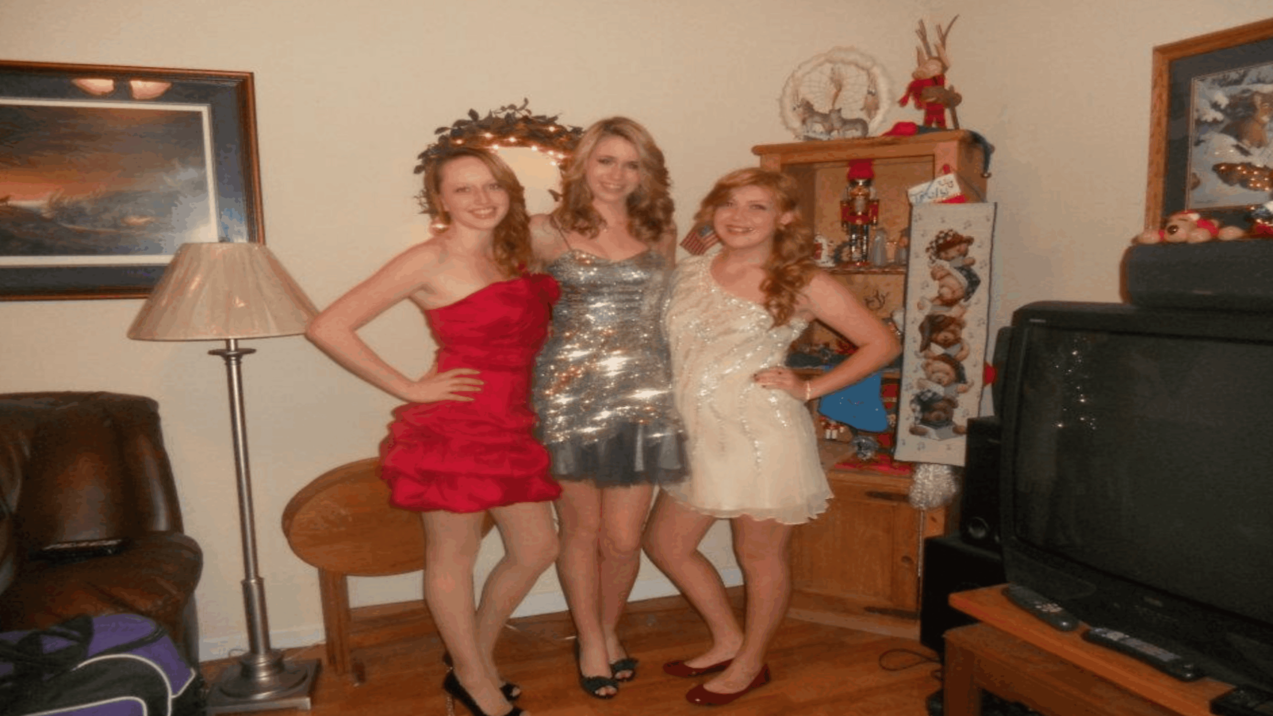 2000s prom photos showing thin eyebrows and classic beauty trends