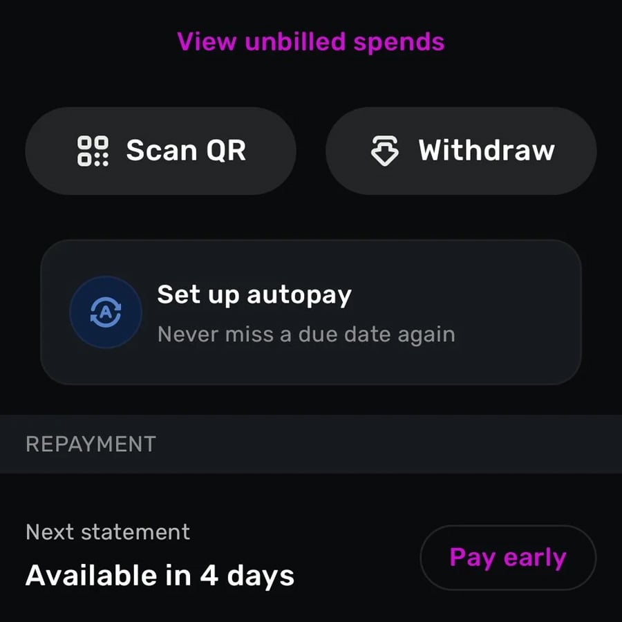 Mobile financial app screen showing options to scan QR, withdraw, set up autopay, and repay. Next statement is available in 4 days, with a “Pay early” button.