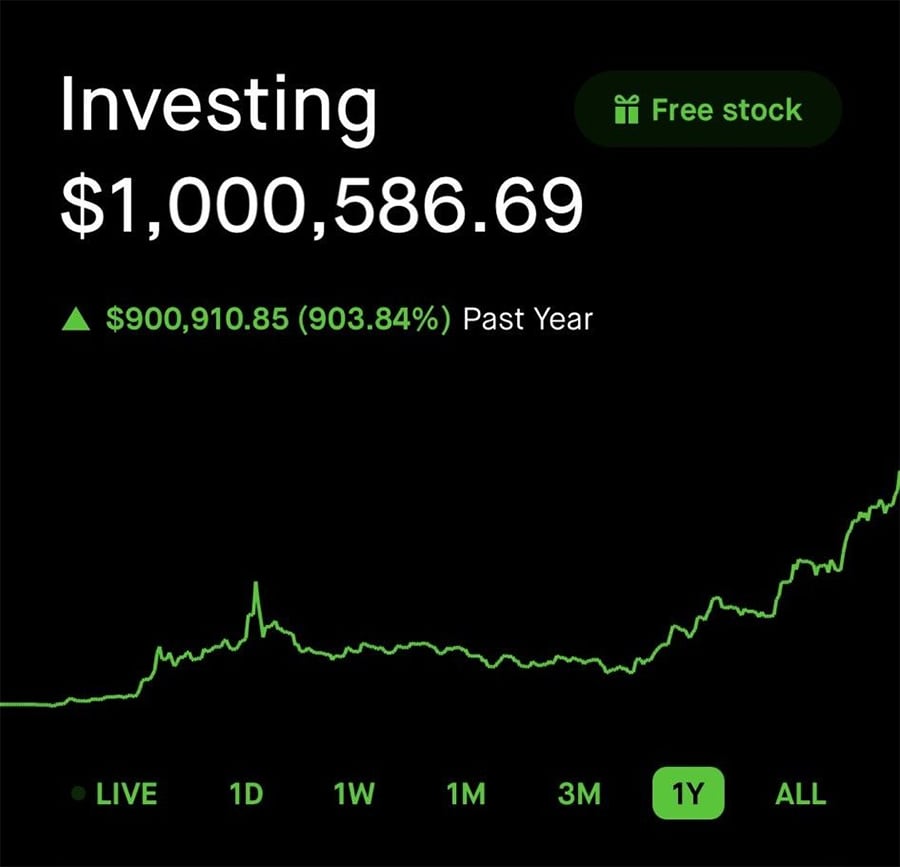 A stock investment app screenshot shows an account balance of $1,000,586.69, up $900,910.85 (903.84%) over the past year, with a green upward-trending graph and various time frame options below.